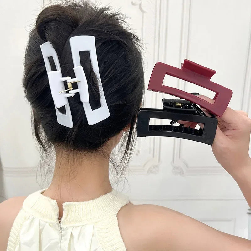 Zehlor Safe Comfort Smart Silicone Hair Clip for Women - Anti collision